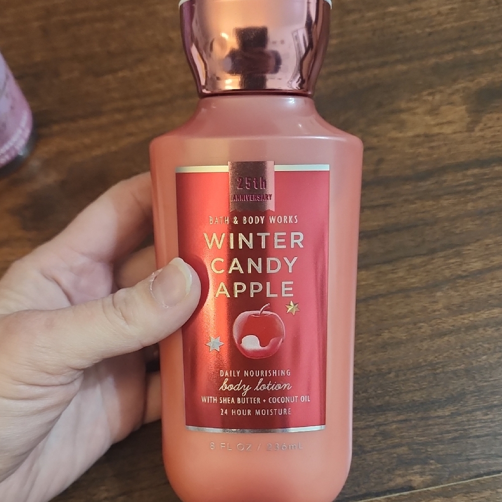 Bath & Body Works Winter Candy Apple Body Lotion - Red